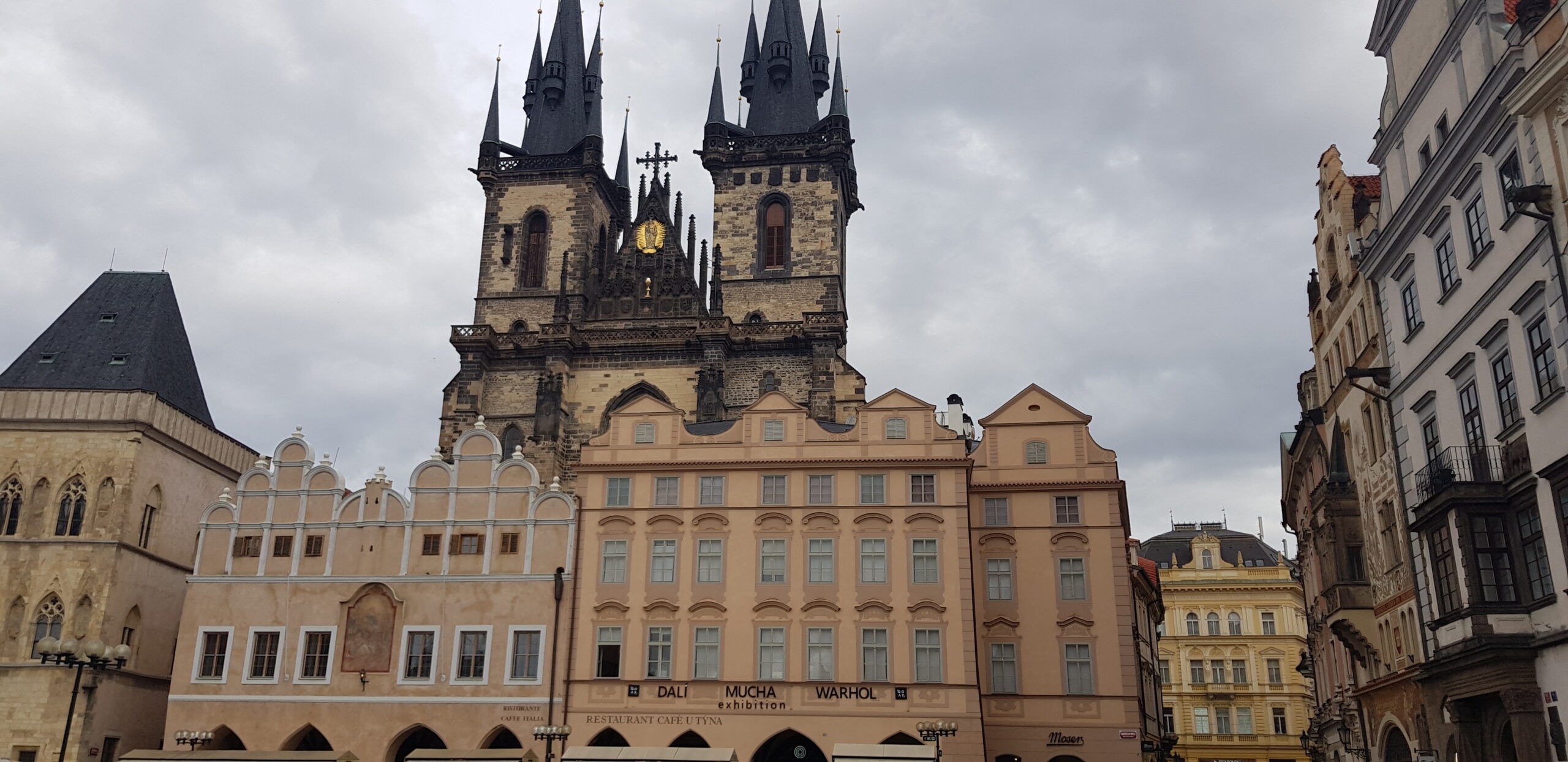 Kotlina Kłodzka – Praga – Skalne Miasto